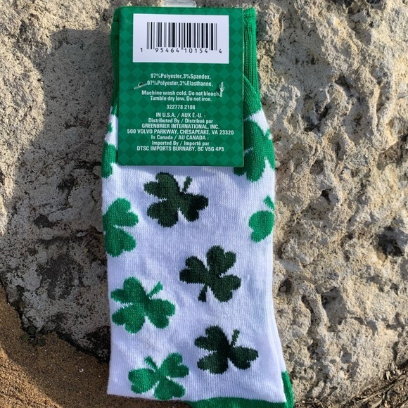 Saint Patrick’s crew socks,‎ size 6-12, unisex, green and white, lucky clovers. - Picture 4 of 6